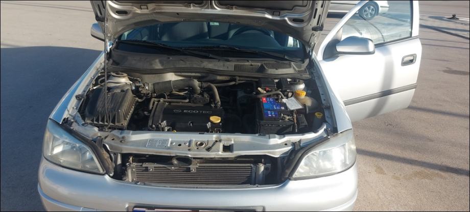 DOBRA!Astra 1,4 16V,1.VL,2009 g.KLIMA,KA NOVA,reg.7/27,MALO KM,5 VRATA, fotografija 7
