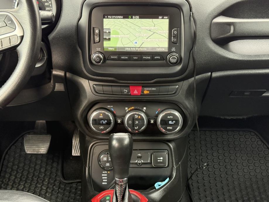 Dostupno odmah Jeep Renegade AWD 2,0*Garancija 12Mj*, fotografija 14