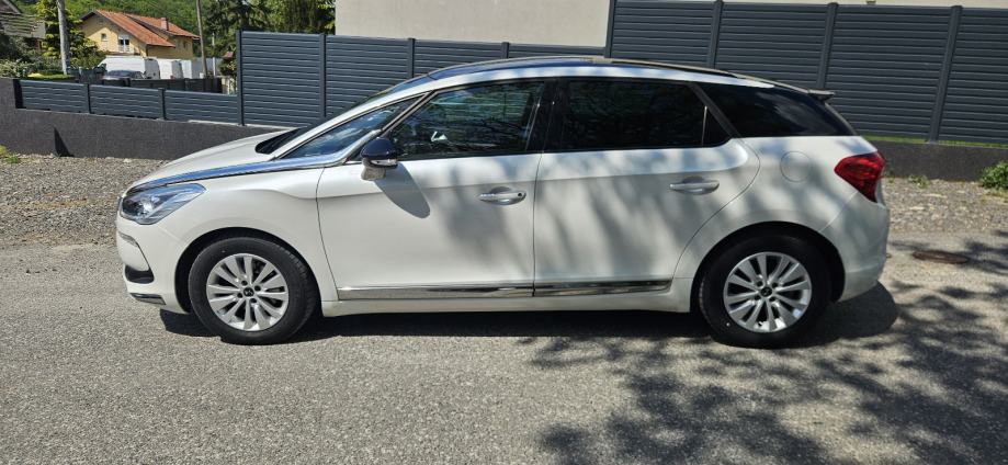 DS Automobiles DS5 e-HDI 120 2018. Godina 47.000km Kupljen novi u, fotografija 6