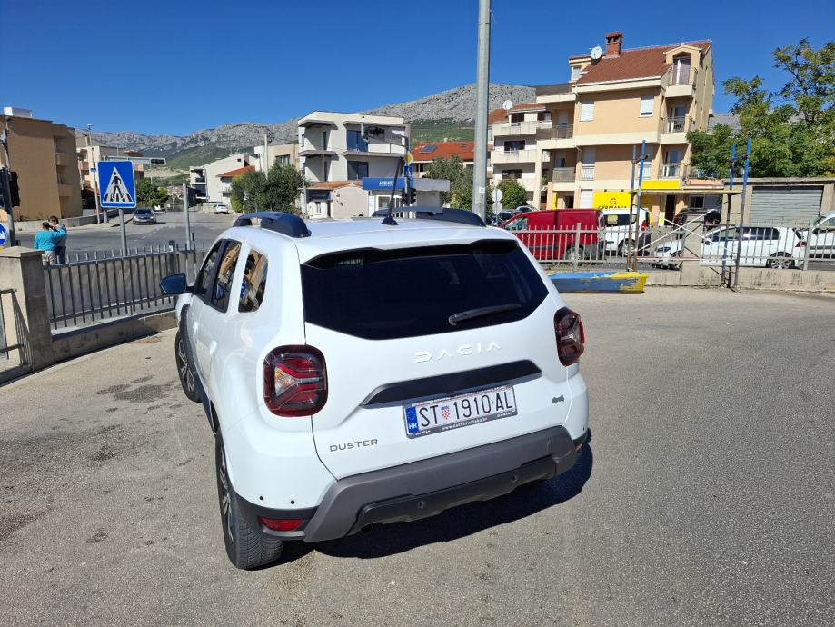 DUSTER 1,5 dCi, 4x4, 2024god, samo 21.411 km, kao NOV, fotografija 9