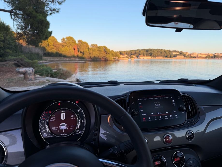 Fiat 500 1,0 GSE, fotografija 13
