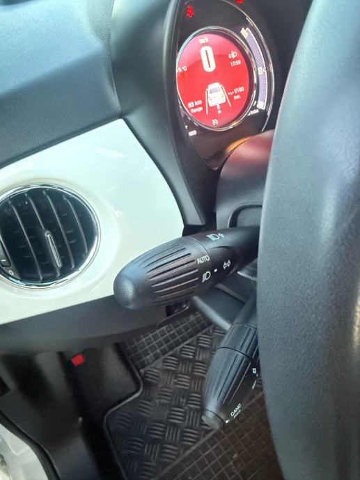 Fiat 500 1.0 Hybrid Dolcevita, fotografija 19