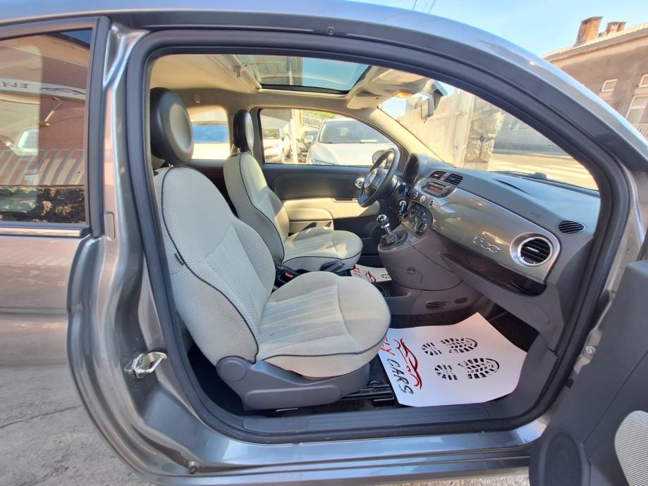 Fiat 500 500 1,2 8V PANORAMSKI KROV(‼️83.000 Km), fotografija 15