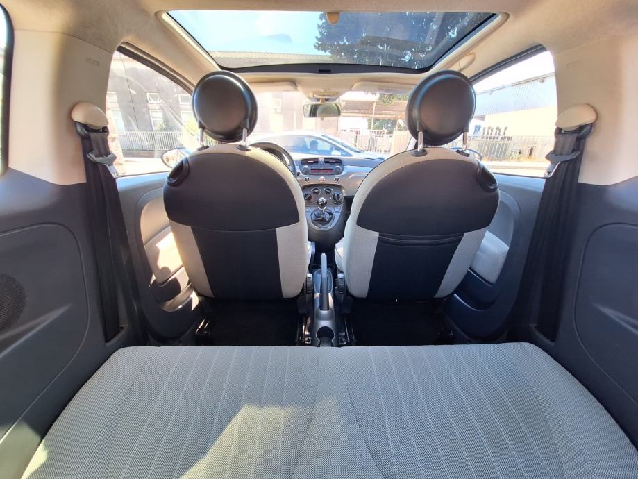 Fiat 500 500 1,2 8V PANORAMSKI KROV(‼️83.000 Km), fotografija 18