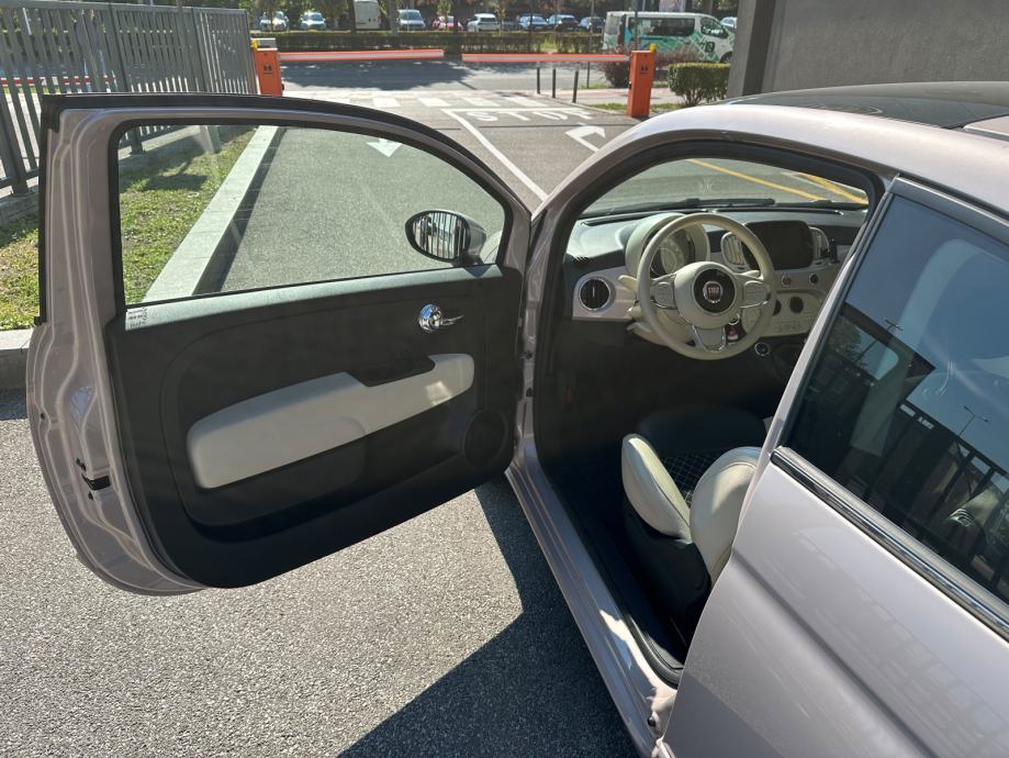 FIAT 500 DOLCEVITA HYBRID 30.900 km PANORAMA TOP OPREMA, fotografija 19