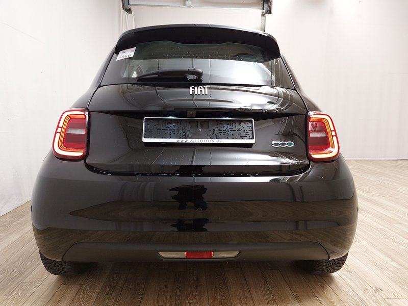 Fiat 500 Red • bežično punjenje • Full LED, fotografija 14