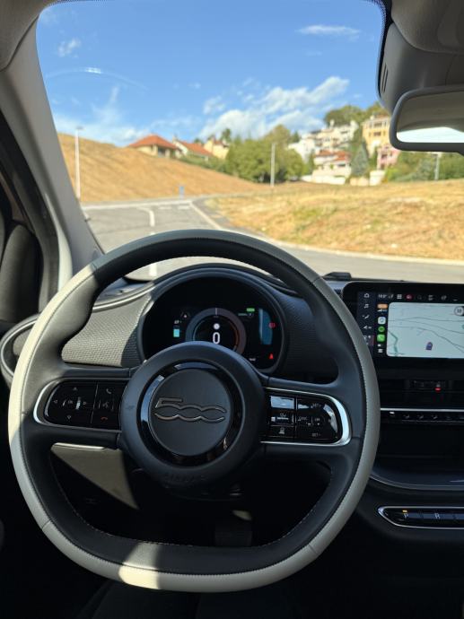 FIAT 500e La Prima | Rose Gold, fotografija 11