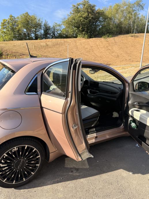 FIAT 500e La Prima | Rose Gold, fotografija 3