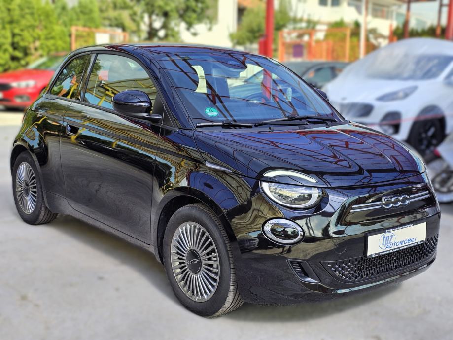 FIAT*500EV*2023G*70KW*29145km*ICON*LED*ALU*NAVI*TOUCH"10*VIRTUAL*14990, fotografija 6
