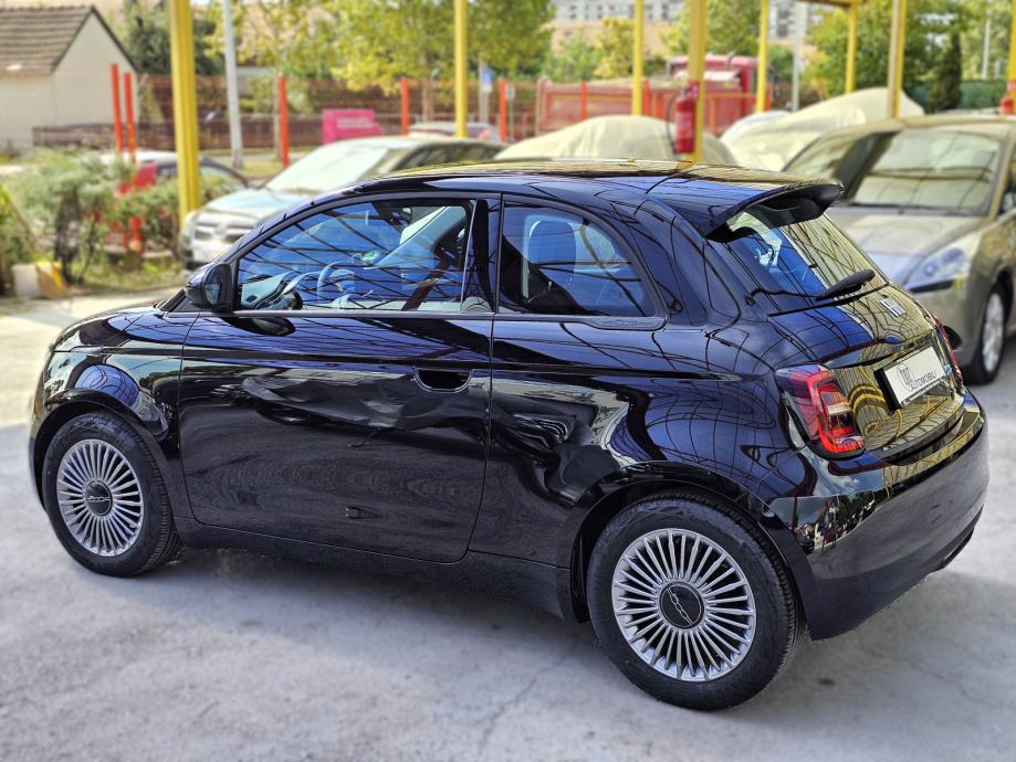 FIAT*500EV*2023G*70KW*29145km*ICON*LED*ALU*NAVI*TOUCH"10*VIRTUAL*14990, fotografija 3