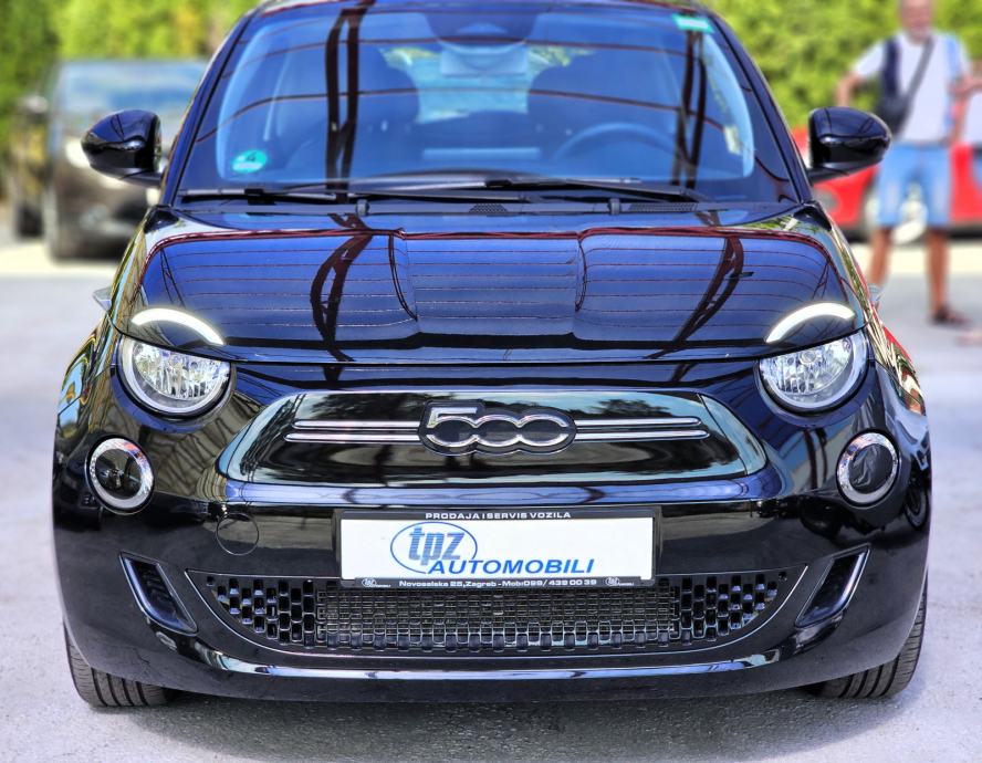FIAT*500EV*2023G*70KW*29145km*ICON*LED*ALU*NAVI*TOUCH"10*VIRTUAL*14990, fotografija 5