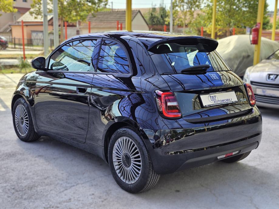 FIAT*500EV*2023G*70KW*29145km*ICON*LED*ALU*NAVI*TOUCH"10*VIRTUAL*14990, fotografija 2
