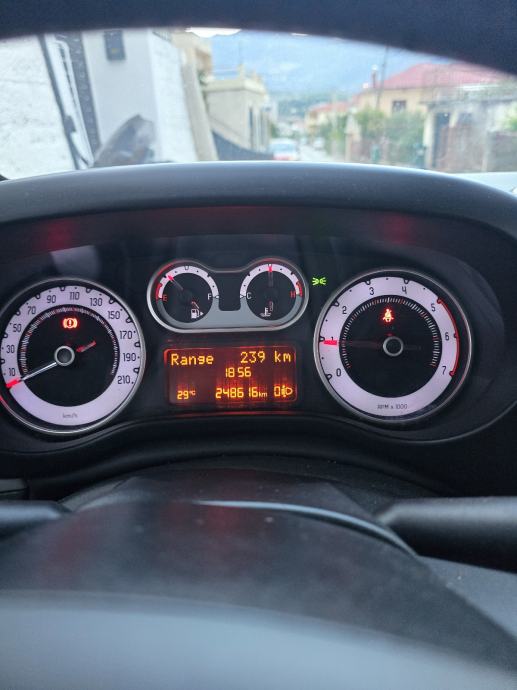 Fiat 500L 1,3 Multijet, fotografija 4