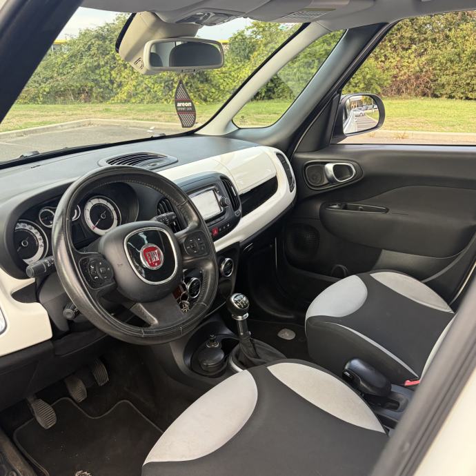 Fiat 500L 1,4 16V, fotografija 11