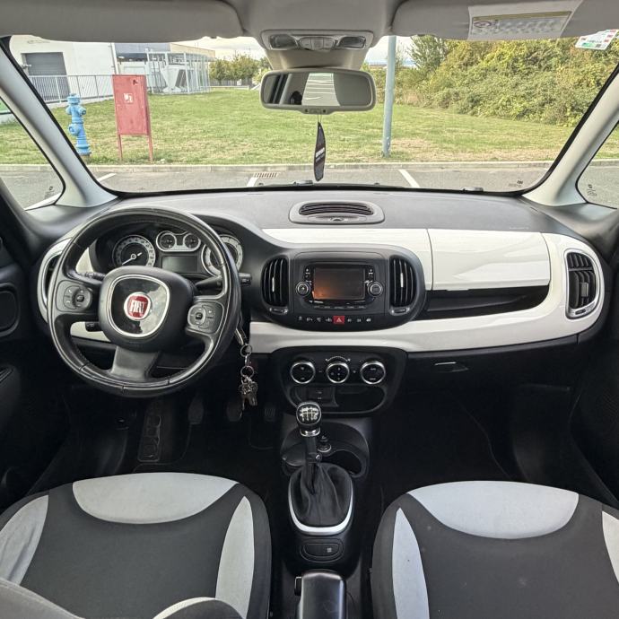 Fiat 500L 1,4 16V, fotografija 14