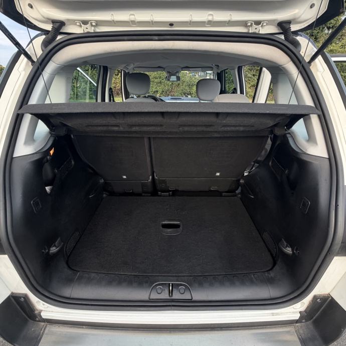 Fiat 500L 1,4 16V, fotografija 17
