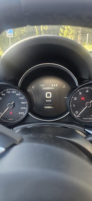 Fiat 500X 1,0, fotografija 5