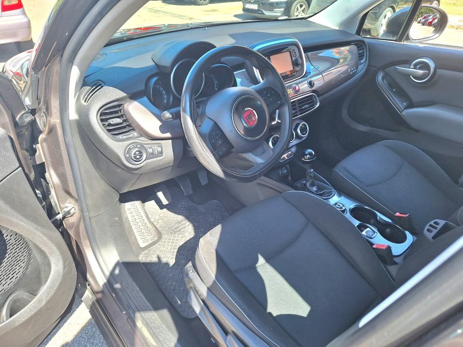 Fiat 500X 1,6MJTD 120ks,HR auto,1vl,servisna,garanc 1 g,MOŽE ZAMJENA, fotografija 8