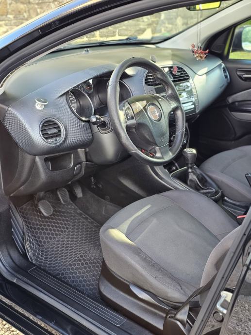 FIAT BRAVO 1.4 16V – TVORNIČKI LPG – 90 KS – BLUE&ME – PARKING SENZORI, fotografija 8