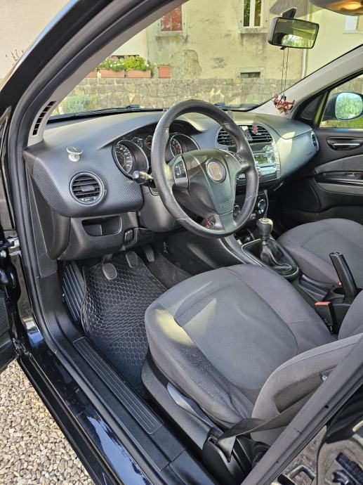 FIAT BRAVO 1.4 16V – TVORNIČKI LPG – 90 KS – BLUE&ME – PARKING SENZORI, fotografija 10