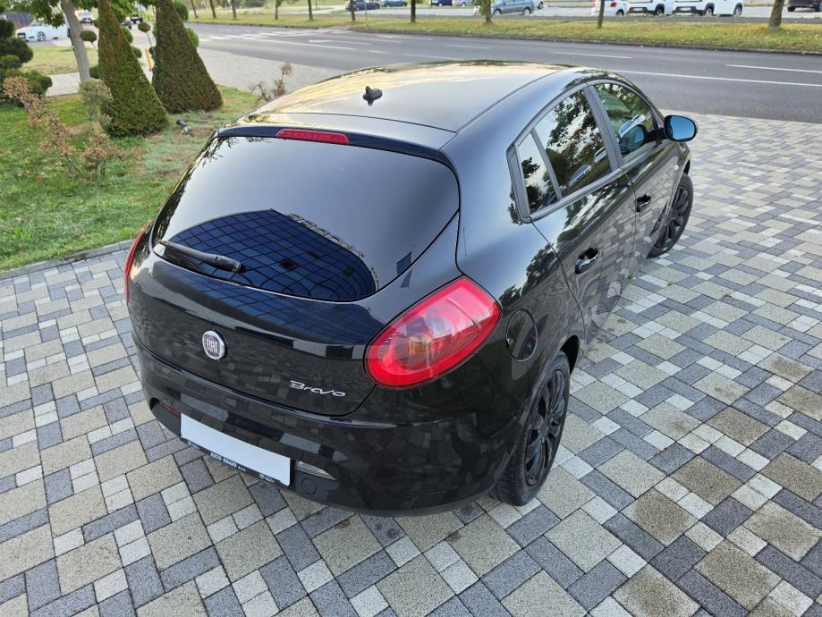Fiat Bravo 1,6 MultiJet**EMOTION**KLIMA**SERVISNA**ODLIČAN**REG 1 GOD*, fotografija 9