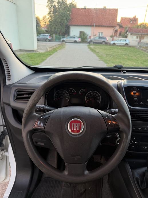 FIAT DOBLO MAXI 1.3 MultiJet, fotografija 13