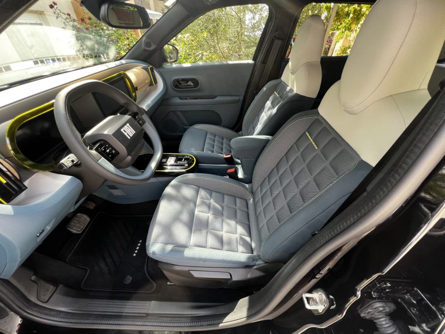 Fiat Grande Panda 1.2 110 e-Hybrid La Prima aut. ***DOSTUPNO ODMAH***, fotografija 9
