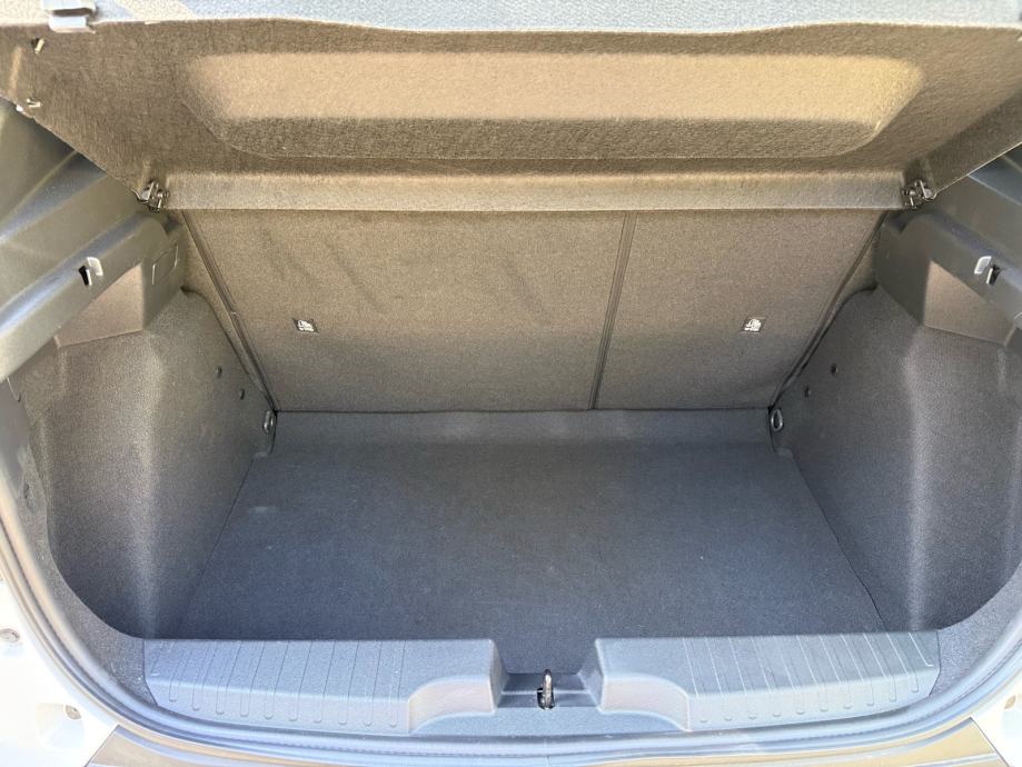 Fiat Grande Panda 1.2 Hybrid 74kW Aut., fotografija 15