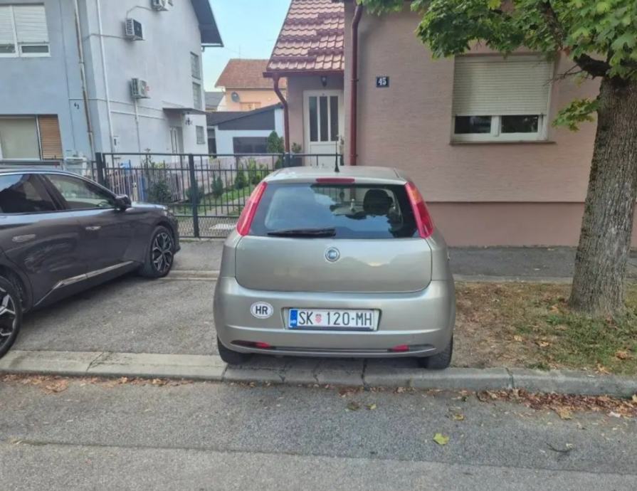 Fiat Grande Punto 1,3 Multijet 16V - 116.000 km, kupljen nov u Hrvatsk, fotografija 5