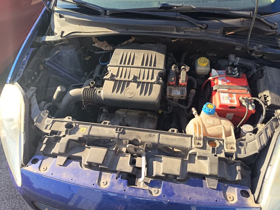 Fiat Grande Punto 1,4 8V, fotografija 11