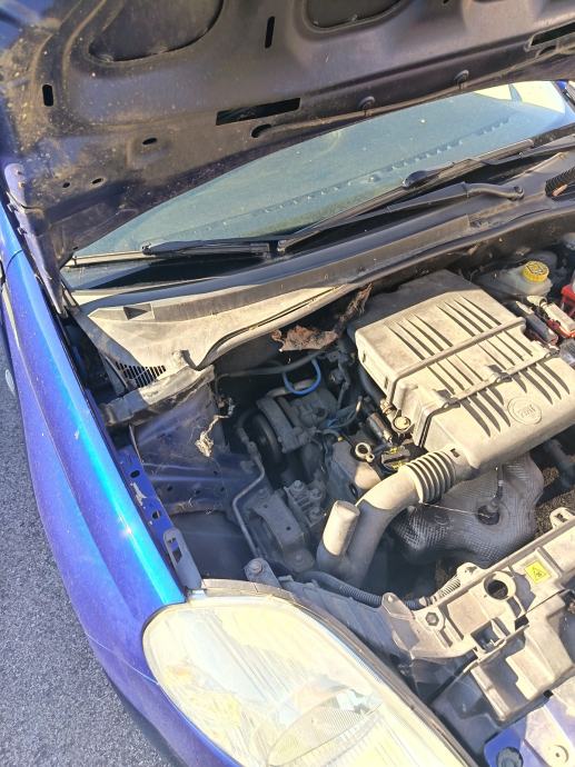 Fiat Grande Punto 1,4 8V, fotografija 13