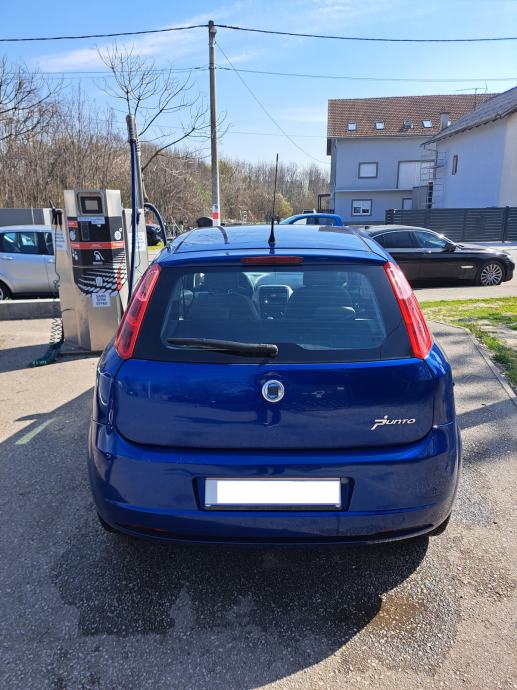 Fiat Grande Punto 1.4 - nove gume, akumulator, zupčasti remen, fotografija 3