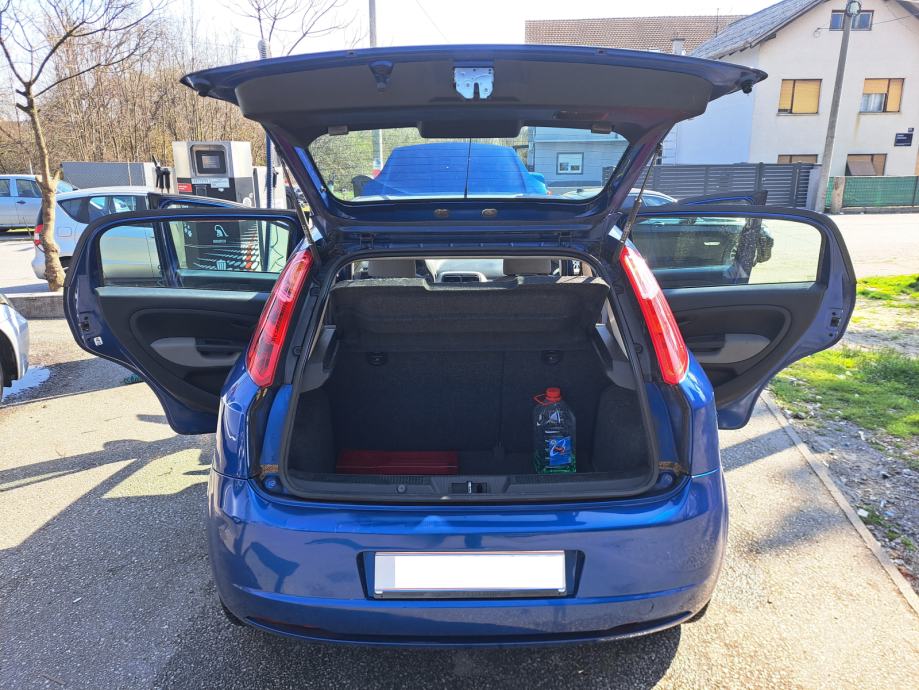 Fiat Grande Punto 1.4 - nove gume, akumulator, zupčasti remen, fotografija 7