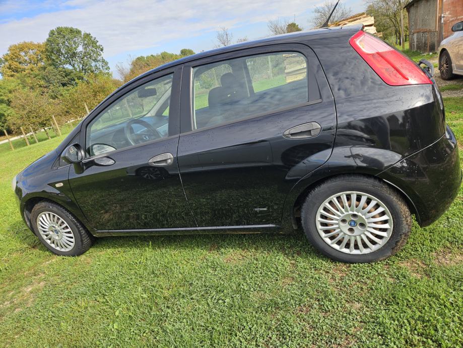 Fiat Grande Punto 1,4, fotografija 3