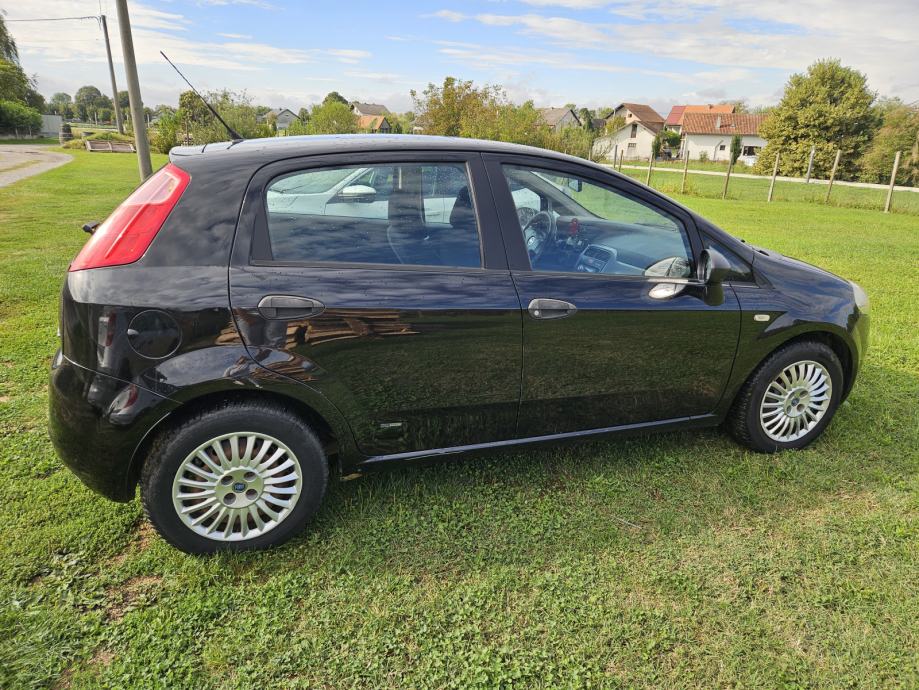Fiat Grande Punto 1,4, fotografija 4