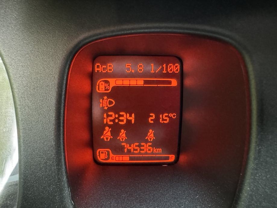 Fiat Panda 1,0 2022 GOD -Hybrid Reg do 06/2027!, fotografija 13