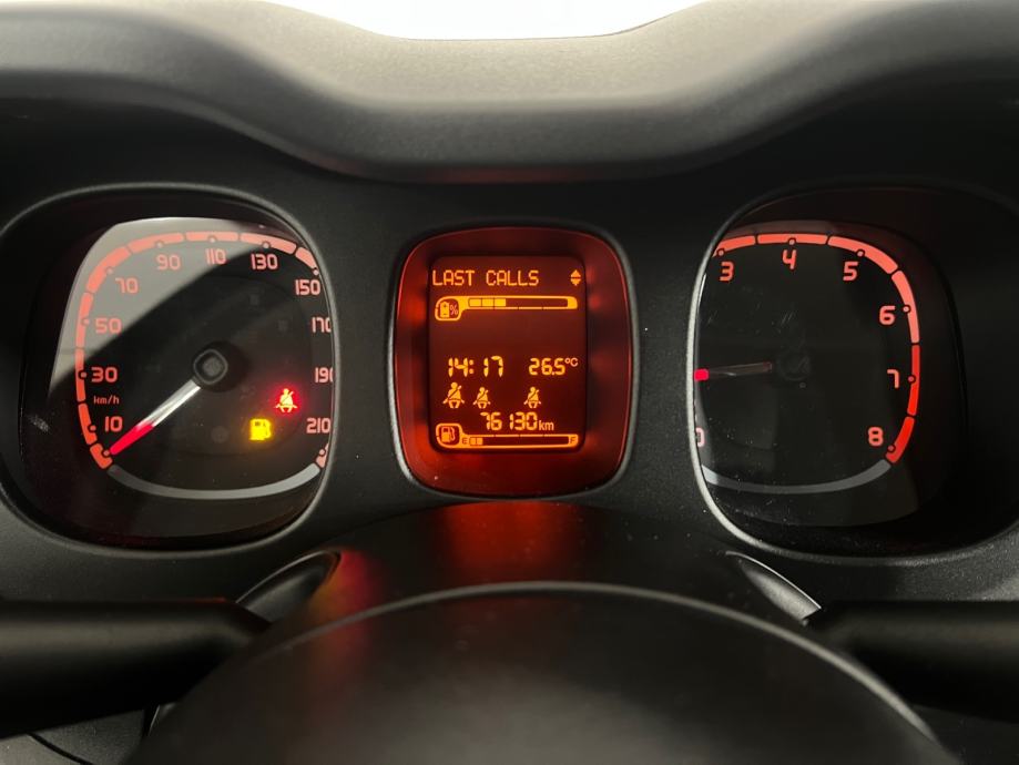 Fiat Panda 1.0 70CV HYBRID CITY LIFE - 3 godine jamstva, fotografija 17