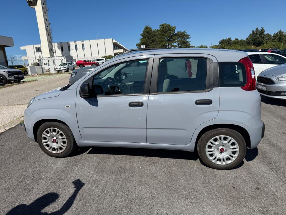 Fiat Panda 1,0 hyvrid 7400 eura,kupljena u RH,prodaje vlasnik, fotografija 2
