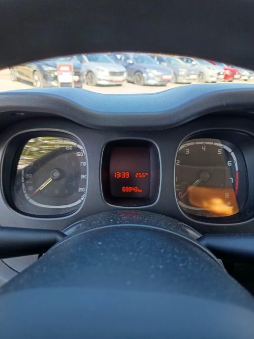 Fiat Panda 1,0 hyvrid 7400 eura,kupljena u RH,prodaje vlasnik, fotografija 4