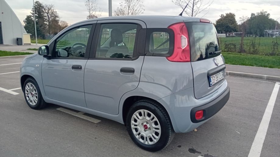 Fiat Panda 1.0 Hybrid HR VOZILO reg 06/27 JAMSTVO 12 MJ., fotografija 2