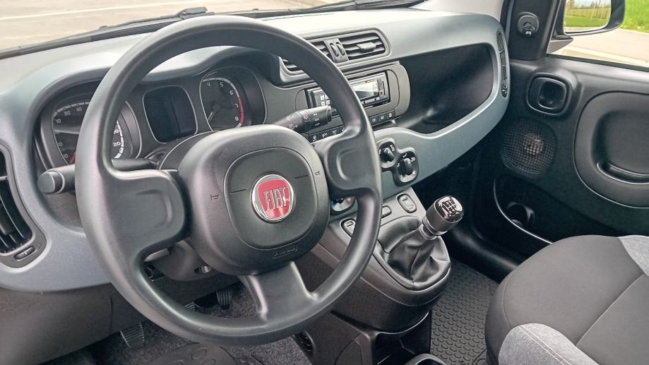 Fiat Panda 1.0 Hybrid HR VOZILO reg 06/27 JAMSTVO 12 MJ., fotografija 11