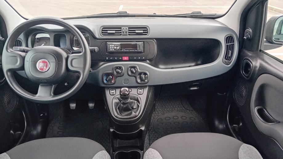 Fiat Panda 1.0 Hybrid HR VOZILO reg 06/27 JAMSTVO 12 MJ., fotografija 13