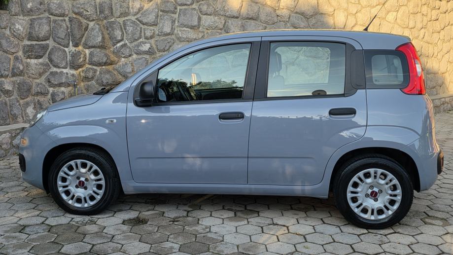 Fiat Panda 1,0 Hybrid *NIJE UVOZ*, fotografija 3
