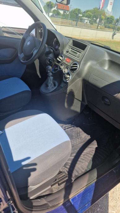 Fiat Panda 1,2 Magnifico KLIMA, NOVI AUSPUH I ISPUSNI SUSTAV, fotografija 15