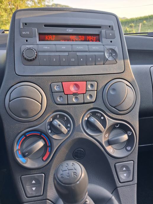 Fiat Panda 1,2 Dynamic, fotografija 8