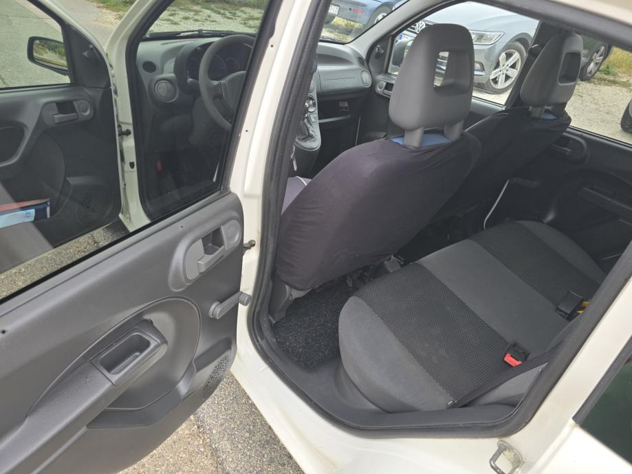 Fiat Panda 1,2, fotografija 10