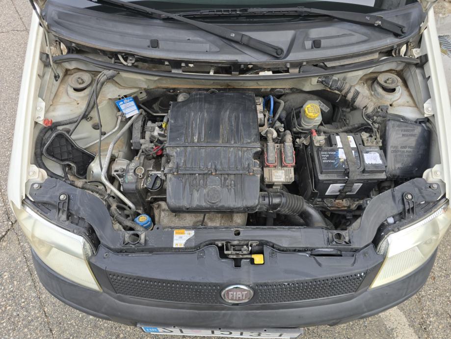 Fiat Panda 1,2, fotografija 15