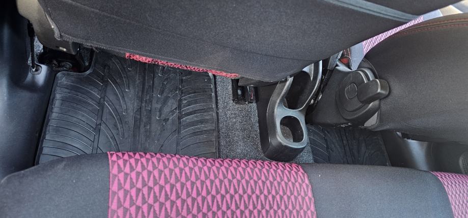 Fiat Panda 1,2, fotografija 17