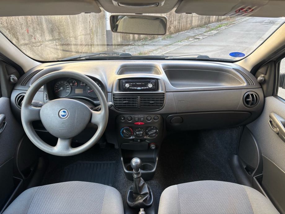 Fiat Punto 1.2 benzin, samo 97ooo kilometara, servo, klima, servisna, fotografija 12
