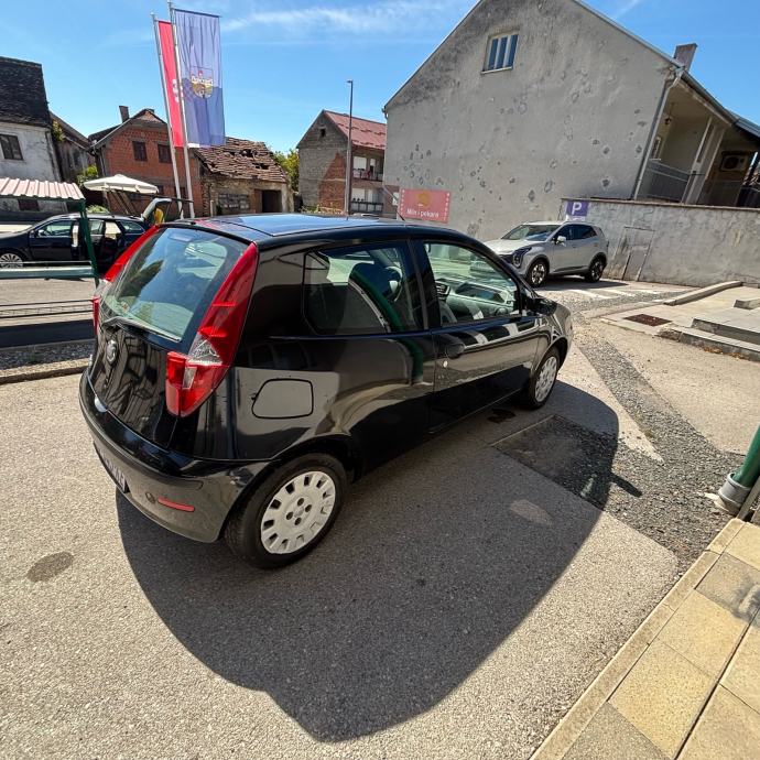 Fiat Punto 1,2, pogled izvana - slika 5